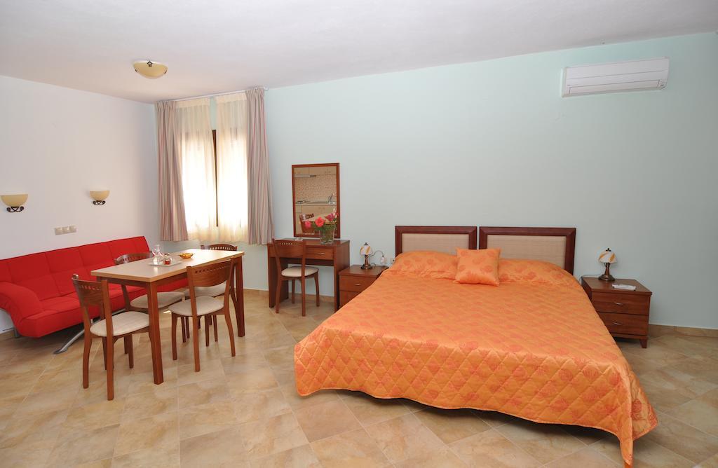 Elia Studios Skála Marión Quarto foto